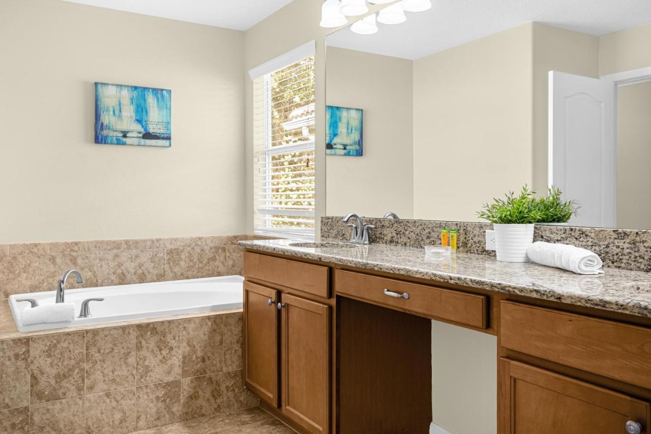 Light Yellow Home Lift Your Mood Near Disney 5Beds Kissimmee Exterior photo